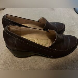 Brown Naturalizer slip on, wedge heel – size 12 W